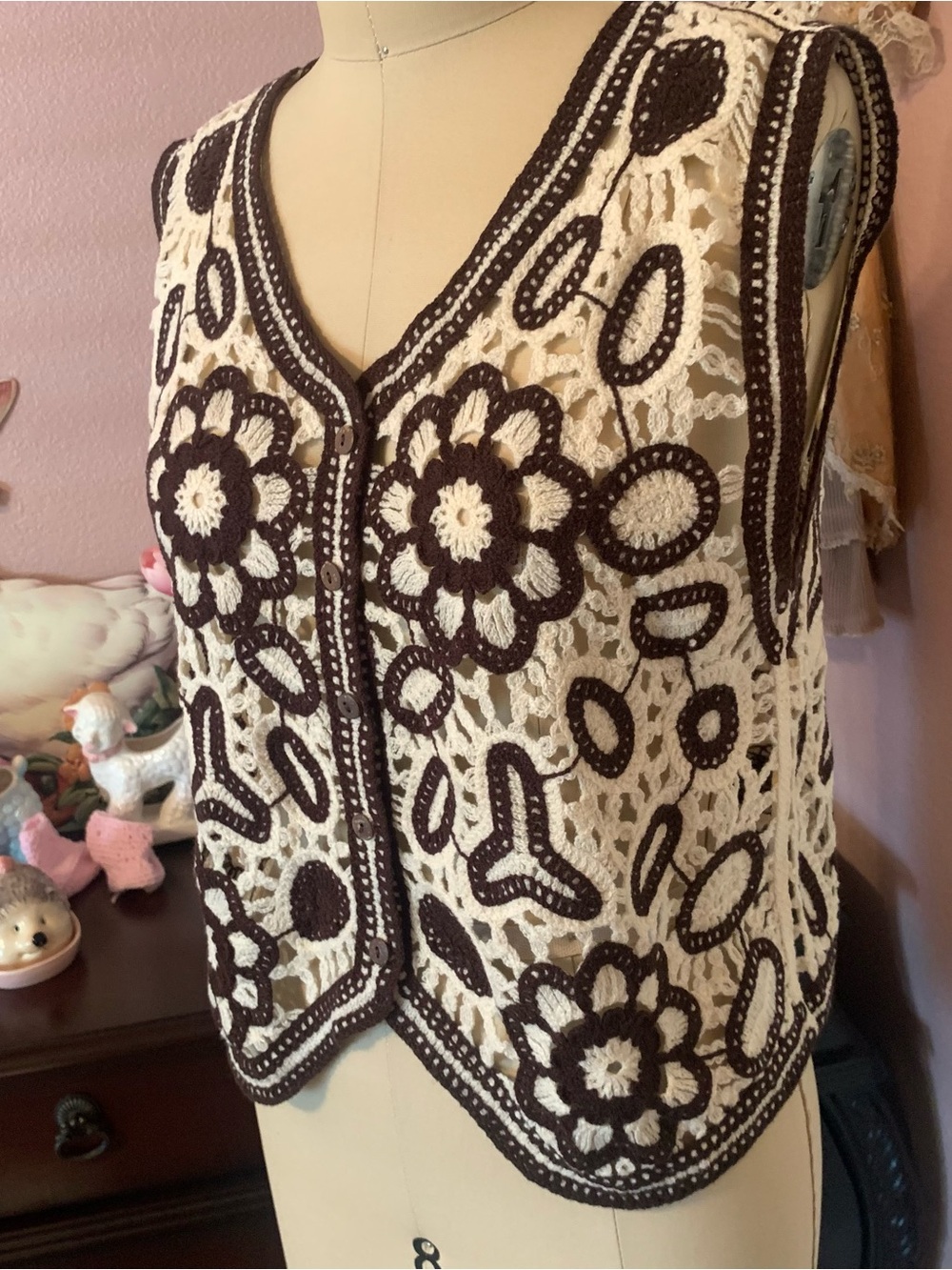 LIV LOS ANGELES Crochet Floral Lace Vest - Cream and Brown